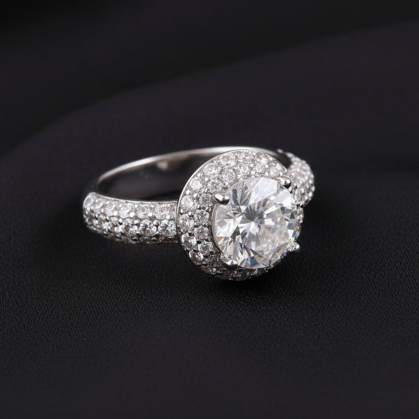Bound Jewels Luxury Zircon Solitaire Pave Bezel Ring