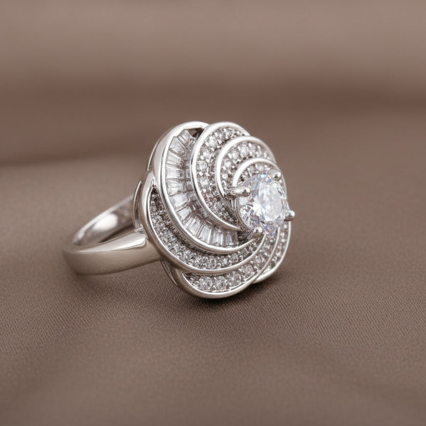 Bound Jewels Luxury Spiral Baguette Zircon Ring